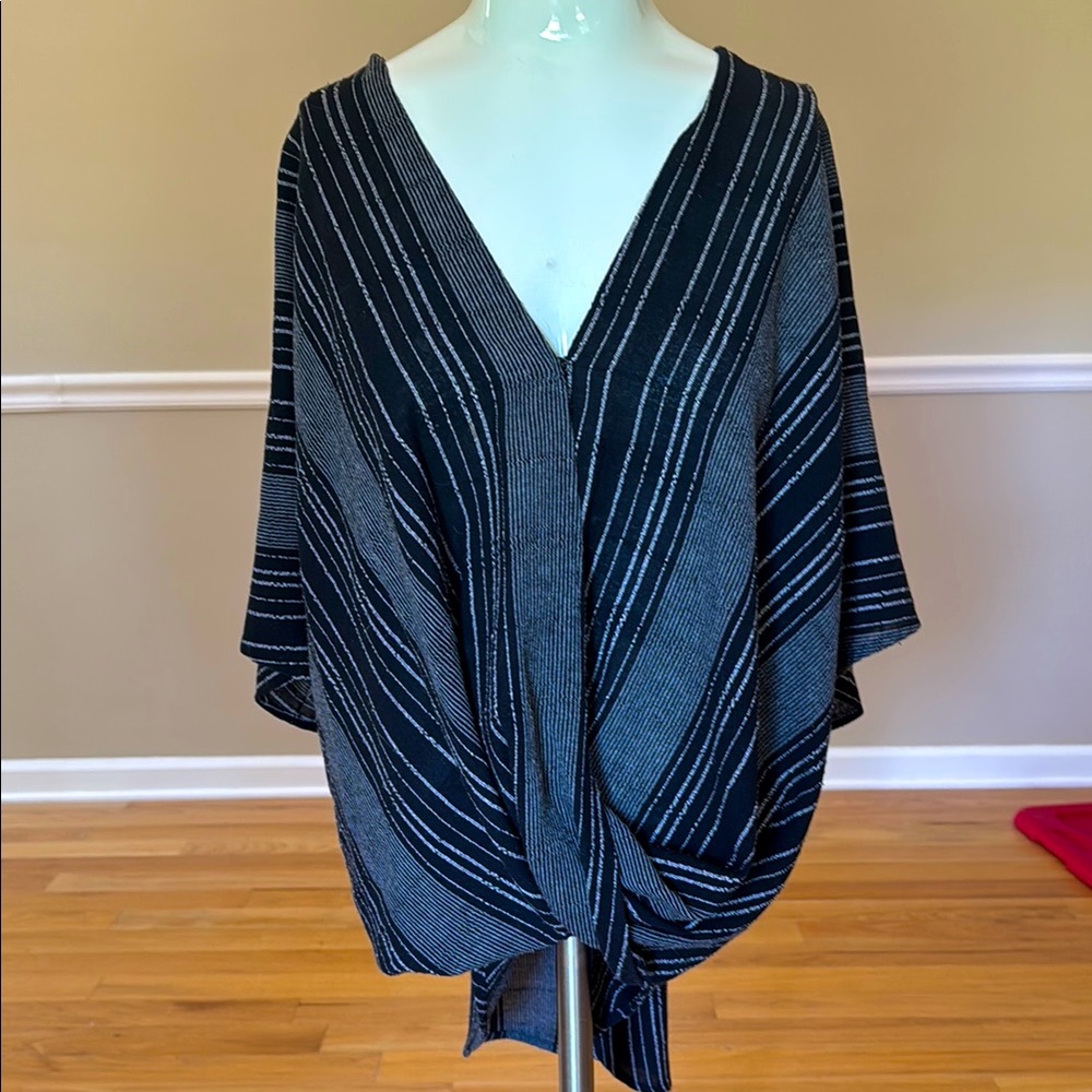 Aakaa from Vici blouse